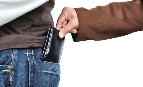 Cuidado com sua carteira em qualquer lugar que esteja